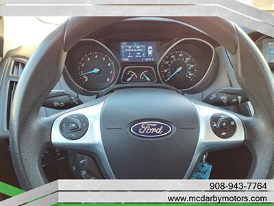 2014 Ford Focus SE   - Photo 11 - Roselle, NJ 07203