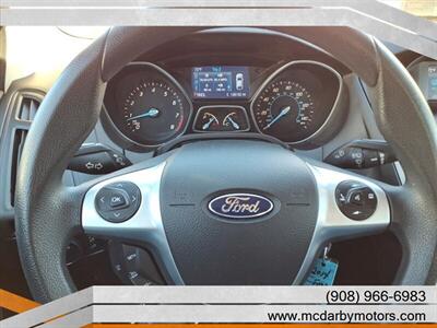 2014 Ford Focus SE   - Photo 11 - Roselle, NJ 07203