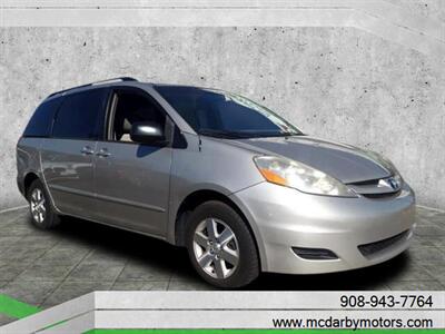 2009 Toyota Sienna   - Photo 1 - Roselle, NJ 07203