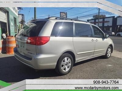 2009 Toyota Sienna   - Photo 2 - Roselle, NJ 07203