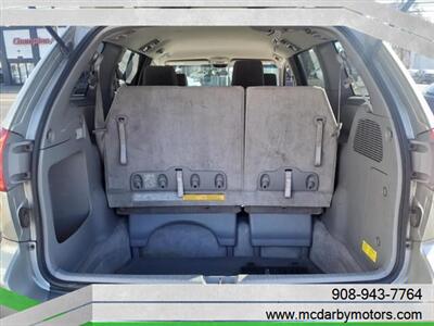 2009 Toyota Sienna   - Photo 6 - Roselle, NJ 07203