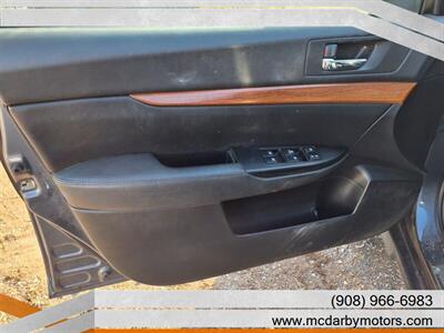2014 Subaru Outback 2.5i Limited - Photo 12 - Roselle, NJ 07203