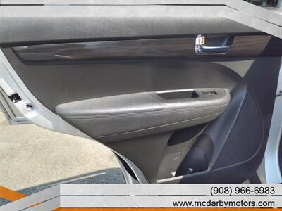 2011 Kia Sorento LX - Photo 9 - Roselle, NJ 07203