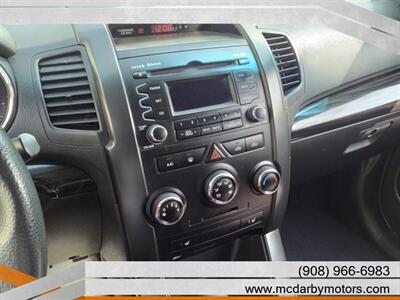 2011 Kia Sorento LX - Photo 17 - Roselle, NJ 07203