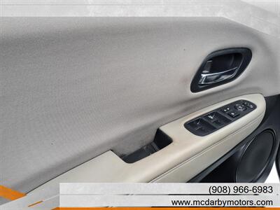 2016 Honda HR-V LX   - Photo 8 - Roselle, NJ 07203