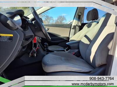 2014 Hyundai SANTA FE   - Photo 11 - Roselle, NJ 07203