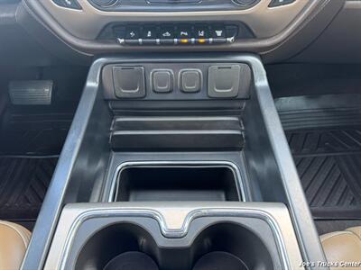2019 GMC Sierra 3500HD Denali 4x4   - Photo 17 - Houston, TX 77041