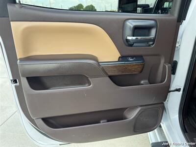 2019 GMC Sierra 3500HD Denali 4x4   - Photo 29 - Houston, TX 77041