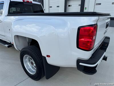 2019 GMC Sierra 3500HD Denali 4x4   - Photo 49 - Houston, TX 77041