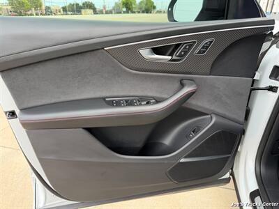2024 Audi RS Q8 4.0T quattro   - Photo 24 - Houston, TX 77041