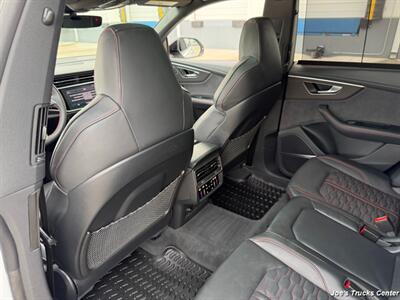 2024 Audi RS Q8 4.0T quattro   - Photo 33 - Houston, TX 77041