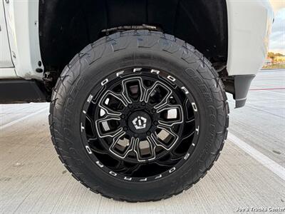 2016 GMC Sierra 2500HD Denali 4x4   - Photo 48 - Houston, TX 77041