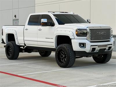 2016 GMC Sierra 2500HD Denali 4x4   - Photo 11 - Houston, TX 77041