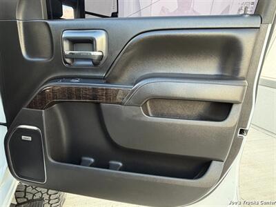 2016 GMC Sierra 2500HD Denali 4x4   - Photo 25 - Houston, TX 77041