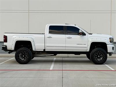 2016 GMC Sierra 2500HD Denali 4x4   - Photo 9 - Houston, TX 77041