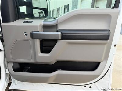 2017 Ford F-250 Super Duty XLT 4x4   - Photo 24 - Houston, TX 77041