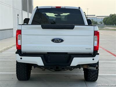 2017 Ford F-250 Super Duty XLT 4x4   - Photo 6 - Houston, TX 77041