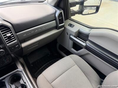 2017 Ford F-250 Super Duty XLT 4x4   - Photo 15 - Houston, TX 77041