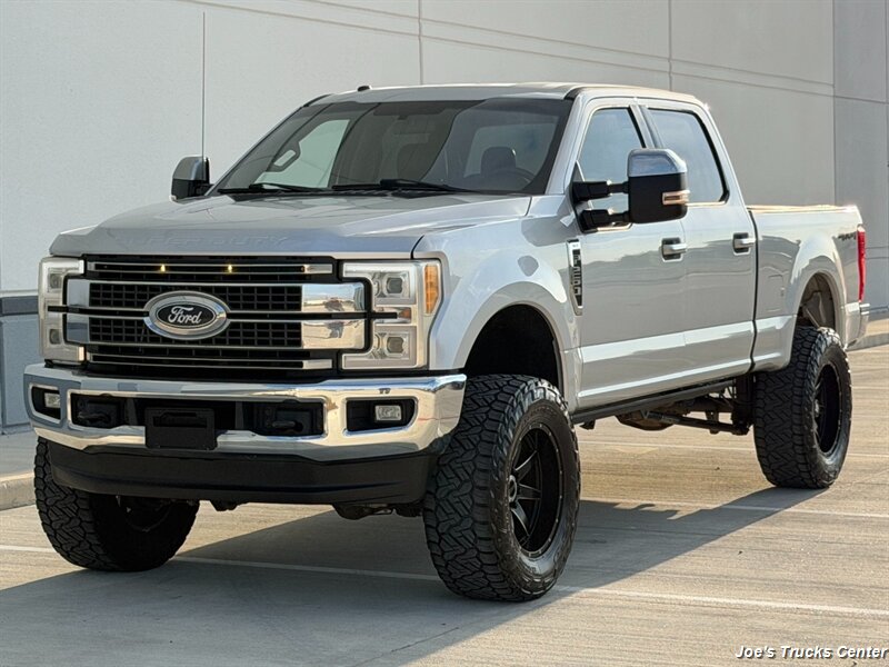 2018 Ford F-250 Super Duty XLT 4x4   - Photo 1 - Houston, TX 77041