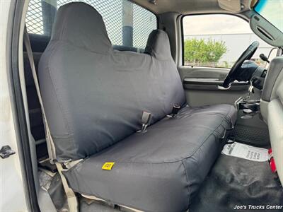 2003 Ford F-550 Super Duty XL   - Photo 24 - Houston, TX 77041