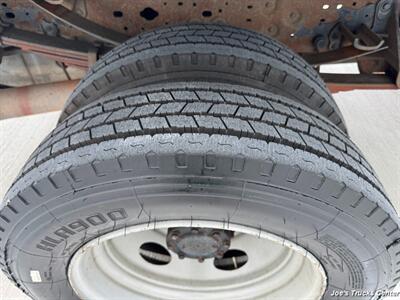 2003 Ford F-550 Super Duty XL   - Photo 38 - Houston, TX 77041
