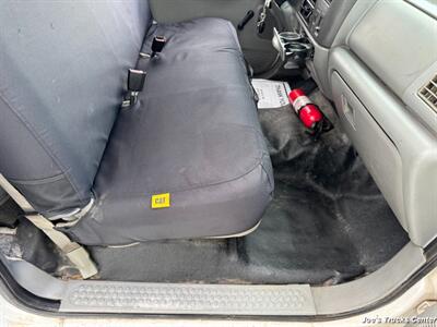 2003 Ford F-550 Super Duty XL   - Photo 23 - Houston, TX 77041