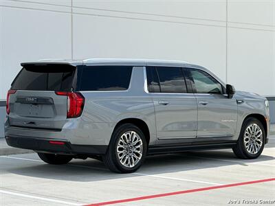 2023 GMC Yukon XL Denali Ultimate 4x4   - Photo 9 - Houston, TX 77041
