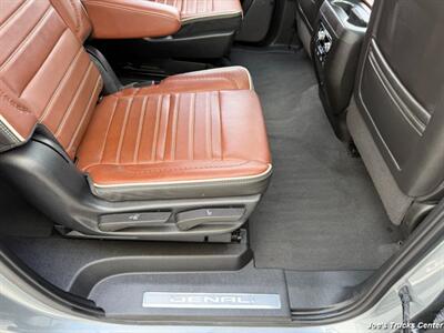 2023 GMC Yukon XL Denali Ultimate 4x4   - Photo 43 - Houston, TX 77041