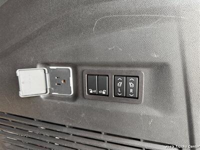 2023 GMC Yukon XL Denali Ultimate 4x4   - Photo 52 - Houston, TX 77041