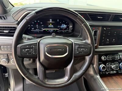 2023 GMC Yukon XL Denali Ultimate 4x4   - Photo 17 - Houston, TX 77041
