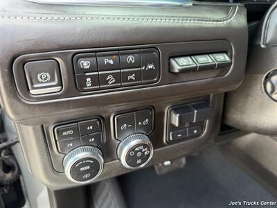 2023 GMC Yukon XL Denali Ultimate 4x4   - Photo 27 - Houston, TX 77041