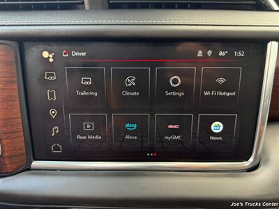 2023 GMC Yukon XL Denali Ultimate 4x4   - Photo 20 - Houston, TX 77041