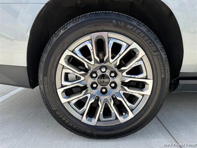 2023 GMC Yukon XL Denali Ultimate 4x4   - Photo 69 - Houston, TX 77041