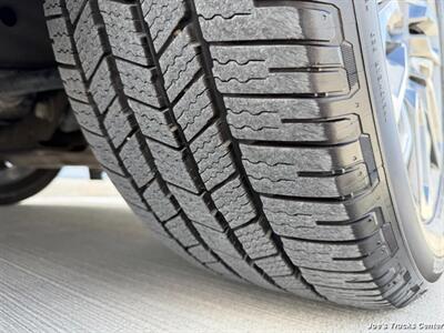 2023 GMC Yukon XL Denali Ultimate 4x4   - Photo 68 - Houston, TX 77041