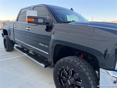 2019 Chevrolet Silverado 2500HD LTZ 4x4   - Photo 42 - Houston, TX 77041