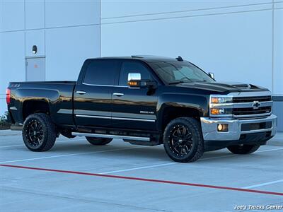 2019 Chevrolet Silverado 2500HD LTZ 4x4   - Photo 10 - Houston, TX 77041