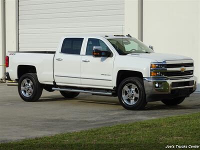 2016 Chevrolet Silverado 3500HD LTZ 4x4   - Photo 10 - Houston, TX 77041