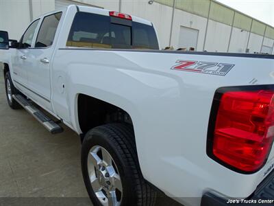 2016 Chevrolet Silverado 3500HD LTZ 4x4   - Photo 44 - Houston, TX 77041