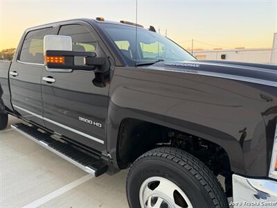 2019 Chevrolet Silverado 3500HD LTZ 4x4 - Photo 39 - Houston, TX 77041
