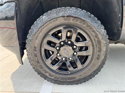 2018 Chevrolet Silverado 2500HD LTZ 4x4   - Photo 50 - Houston, TX 77041