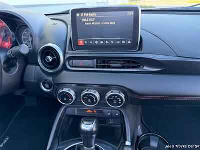 2017 FIAT 124 Spider Abarth   - Photo 36 - Houston, TX 77041