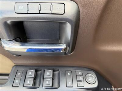 2019 Chevrolet Silverado 2500HD LTZ 4x4   - Photo 20 - Houston, TX 77041