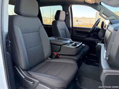 2024 Chevrolet Silverado 3500HD LT 4x4   - Photo 26 - Houston, TX 77041