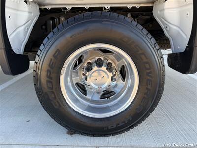 2024 Chevrolet Silverado 3500HD LT 4x4   - Photo 52 - Houston, TX 77041