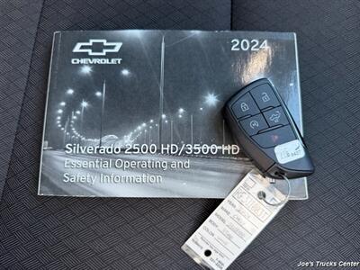 2024 Chevrolet Silverado 3500HD LT 4x4   - Photo 60 - Houston, TX 77041