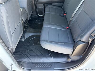 2024 Chevrolet Silverado 3500HD LT 4x4   - Photo 29 - Houston, TX 77041