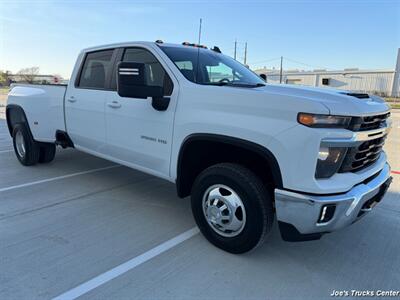 2024 Chevrolet Silverado 3500HD LT 4x4   - Photo 39 - Houston, TX 77041