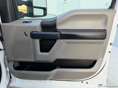 2017 Ford F-550 Super Duty XL   - Photo 22 - Houston, TX 77041