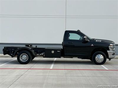 2025 RAM 3500 Tradesman   - Photo 9 - Houston, TX 77041