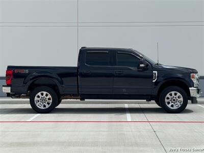 2022 Ford F-350 Super Duty Lariat 4x4   - Photo 9 - Houston, TX 77041